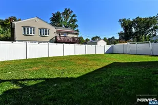 498 Forest Ave, Paramus, NJ 07652 - Photo 31