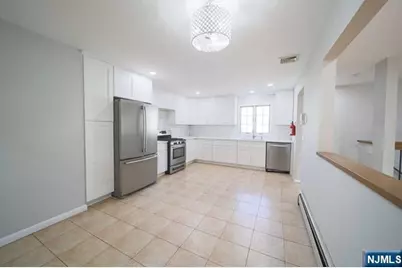 830 Elizabeth Street 2 #2, Ridgefield, NJ 07657 - Photo 5