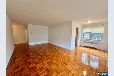 88 Clinton Place A10 #A10, Hackensack, NJ 07601 - Photo 5