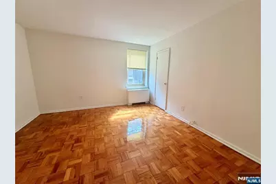 88 Clinton Place A10 #A10, Hackensack, NJ 07601 - Photo 9