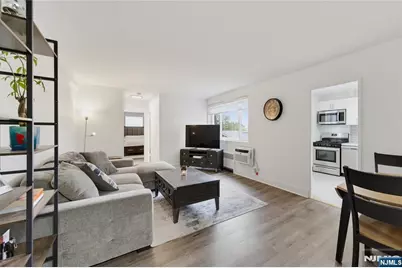 2345 Linwood 3E #3E, Fort Lee, NJ 07024 - Photo 1