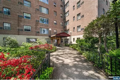 2345 Linwood 3E #3E, Fort Lee, NJ 07024 - Photo 11