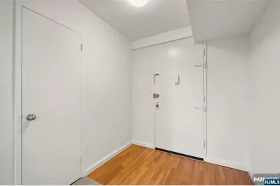 2345 Linwood Avenue 5E #5E, Fort Lee, NJ 07024 - Photo 3