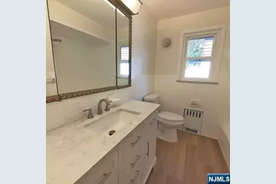 34 Wagner Avenue, Wallington, NJ 07057 - Photo 13