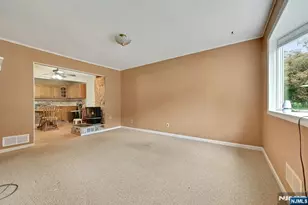 35 Oak St, Oakland, NJ 07436 - Photo 15