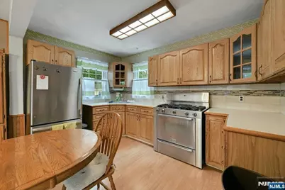 35 Oak Street, Oakland, NJ 07436 - Photo 9