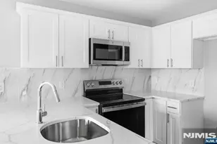 388 Summer Ave, Newark, NJ 07104 - Photo 5