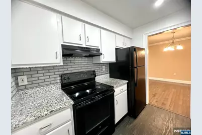666 Mill Street C8 #C8, Belleville, NJ 07109 - Photo 5