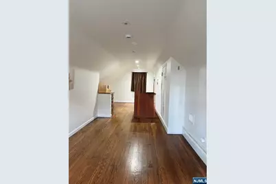 73 Tuella Avenue, Elmwood Park, NJ 07407 - Photo 5