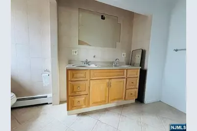 1385 15th Street 2nd Fl #2nd FL, Fort Lee, NJ 07024 - Photo 7