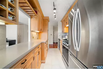277 Prospect Avenue 6B #6B, Hackensack, NJ 07601 - Photo 7