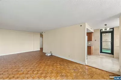 800 Palisade Avenue 807 #807, Fort Lee, NJ 07024 - Photo 9