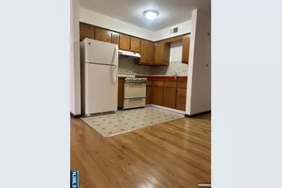 199 Boulevard 4 #4, Hasbrouck Heights, NJ 07604 - Photo 9