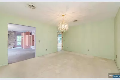 15-15 Jordan Road, Fair Lawn, NJ 07410 - Photo 9