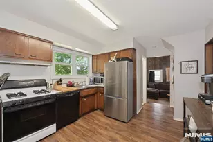 91 Legion Pl, Hillsdale, NJ 07642 - Photo 15