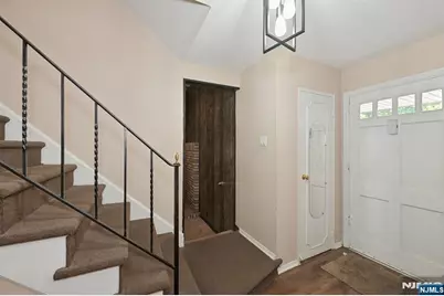 91 Legion Place, Hillsdale, NJ 07642 - Photo 5