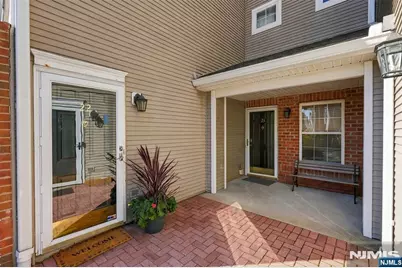 22 Greenbrook Drive, Bloomfield, NJ 07003 - Photo 5