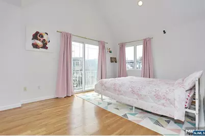 27 Lawton Avenue C0027 #C0027, Cliffside Park, NJ 07010 - Photo 21