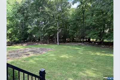 51 Weiss Road, Upper Saddle River, NJ 07458 - Photo 15