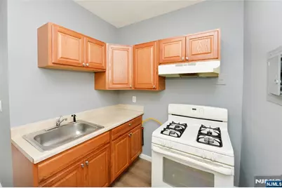 29 Dodd Street 2 #2, Bloomfield, NJ 07003 - Photo 5