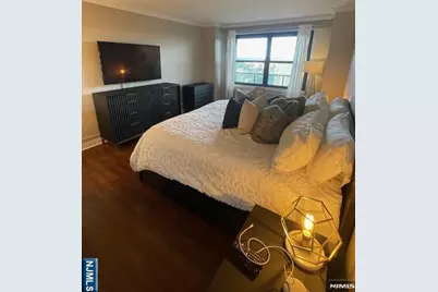285 Aycrigg Avenue 14B #14B, Passaic, NJ 07055 - Photo 11