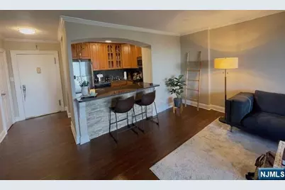 285 Aycrigg Avenue 14B #14B, Passaic, NJ 07055 - Photo 7