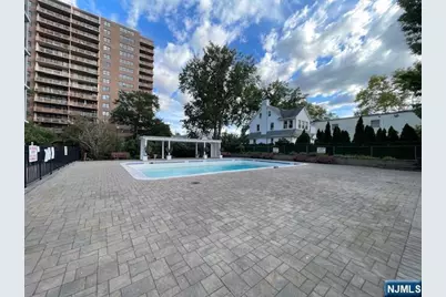 285 Aycrigg Avenue 14B #14B, Passaic, NJ 07055 - Photo 21