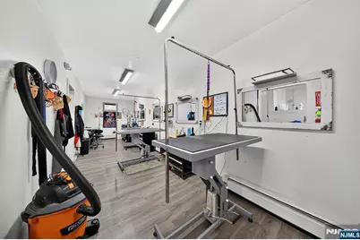 220 Park Avenue, East Rutherford, NJ 07073 - Photo 5