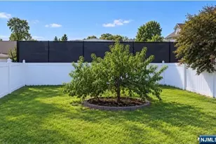 17 Whittlesey, West Orange Township, NJ 07050 - Photo 3