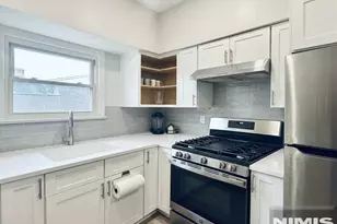 34 Elm St, Harrington Park, NJ 07640 - Photo 3