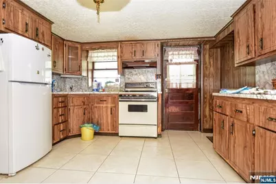 391 Macarthur Avenue, Garfield, NJ 07026 - Photo 29