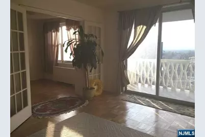 2000 Linwood Avenue 11B #11B, Fort Lee, NJ 07024 - Photo 3