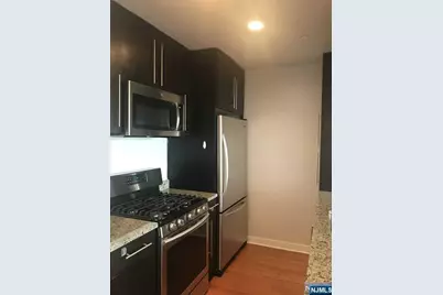 1611 Hudson Park, Edgewater, NJ 07020 - Photo 9