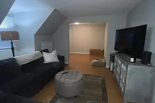 165 Woods Ave 2nd Fl, Bergenfield, NJ 07621 - Photo 5