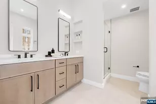 188 Broadway 4, Woodcliff Lake, NJ 07677 - Photo 21
