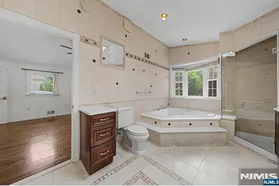 92 Blauvelt Avenue, Bergenfield, NJ 07621 - Photo 17