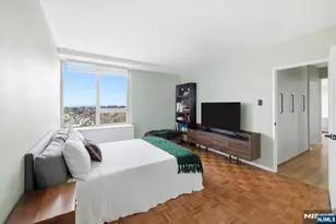 1 Horizon Road 1209, Fort Lee, NJ 07024 - Photo 11