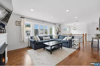 7 Grant Street, Elmwood Park, NJ 07407 - Photo 7