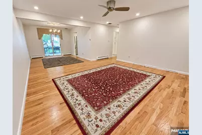 52 14th Street 1st Floor #1st Floor, Hawthorne, NJ 07506 - Photo 17
