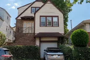 728 Stewart St, Ridgefield, NJ 07657 - Photo 1