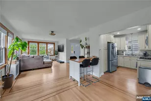 728 Stewart St, Ridgefield, NJ 07657 - Photo 7
