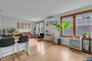 728 Stewart St, Ridgefield, NJ 07657 - Photo 9