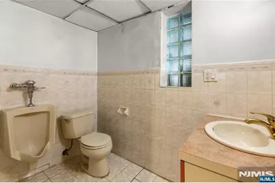 65 Livingston Avenue, Kearny, NJ 07032 - Photo 41