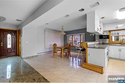 65 Livingston Avenue, Kearny, NJ 07032 - Photo 29