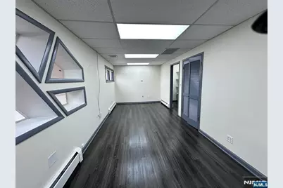 107 Stuyvesant Avenue 201 #201, Lyndhurst Township, NJ 07071 - Photo 3