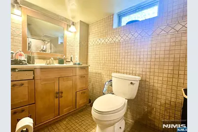 40 Golf Court, Teaneck Township, NJ 07666 - Photo 15
