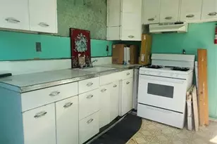 139 Roosevelt Ave, Jersey City, NJ 07304 - Photo 31