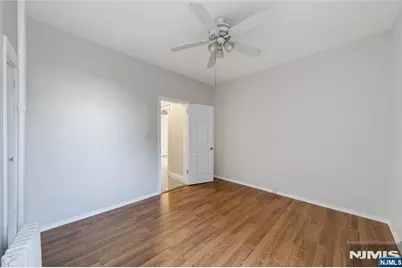 796 Anderson Avenue, Cliffside Park, NJ 07010 - Photo 15