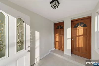 796 Anderson Avenue, Cliffside Park, NJ 07010 - Photo 5