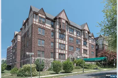 55 Randolph Place 207 #207, Orange, NJ 07052 - Photo 3